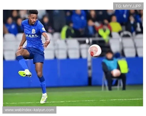 申花新援拉唐亚冠首秀展现潜力 斯卢茨基赋予战术自由度待深化