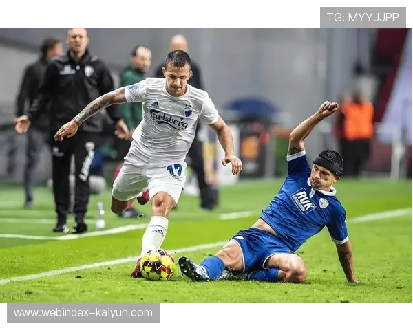 费伦茨瓦罗斯首回合控球占优却失2球,防守转换效率低下成翻盘障碍 费伦茨瓦罗斯首回合控球占优却失2球,防守转换效率低下成翻盘障碍