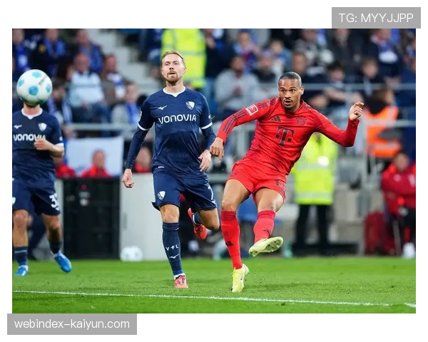 凯恩禁区弧顶推射破门 拜仁中锋延续欧冠进球势头